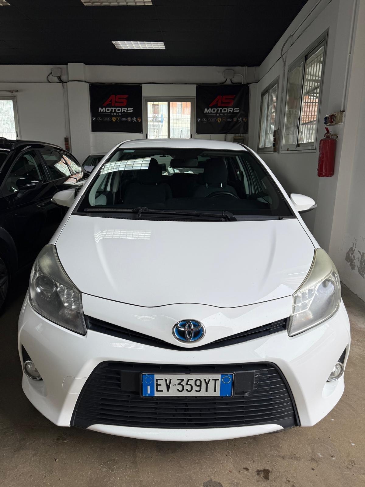 Toyota Yaris 1.5 Hybrid 5 porte Lounge Più