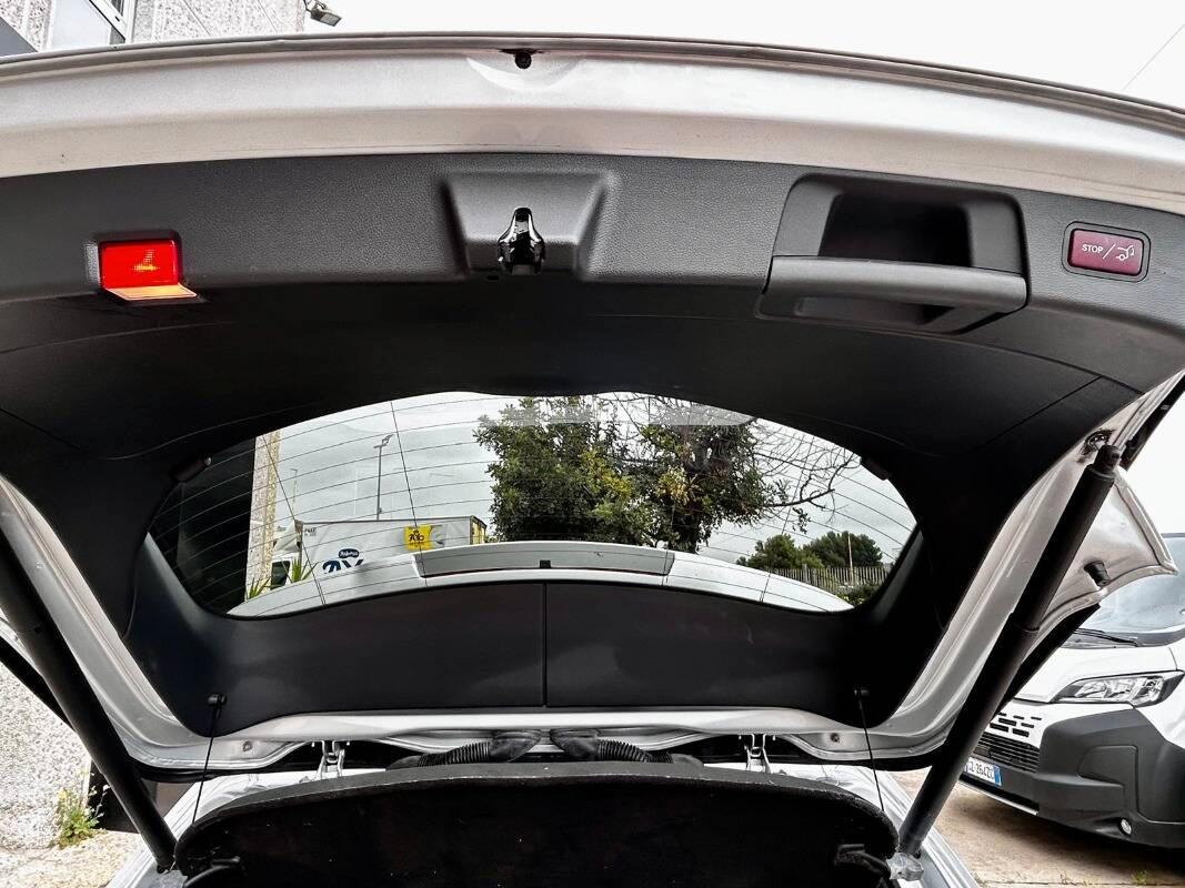 Mercedes Classe GLA Mercedes GLA200d Sport