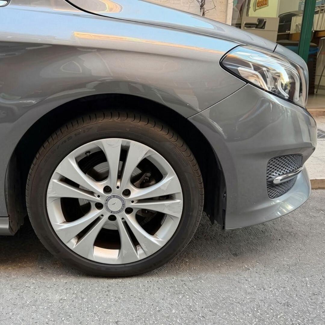 Mercedes Classe B 180d Aut - 109CV