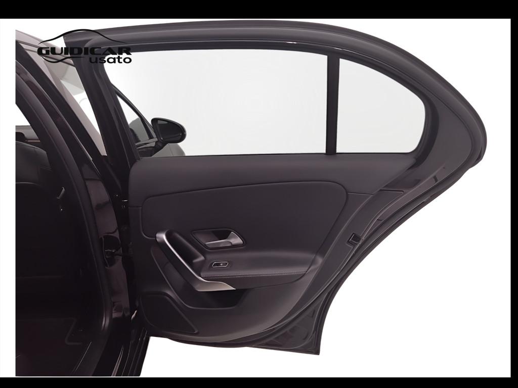 Mercedes-Benz Classe A - W177 2018 - A 180 d Sport auto