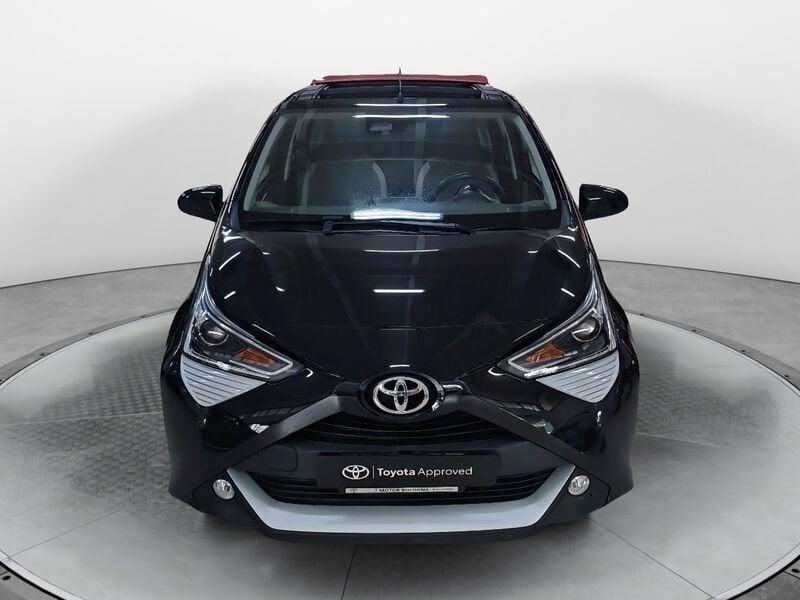 Toyota Aygo Connect 1.0 VVT-i 72 CV 5 porte x-wave