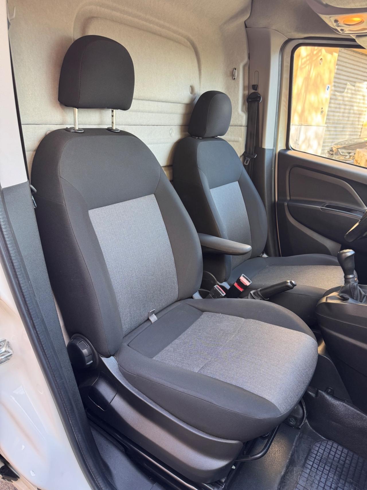 Fiat Doblò Maxi 1.3 MTJ 95 cv euro 6 doppia porta scorrevol