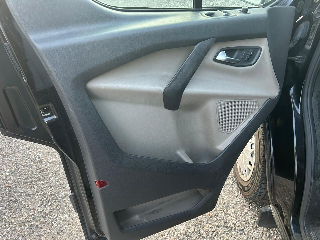 Ford Tourneo Custom 2.2 TDCi 125CV