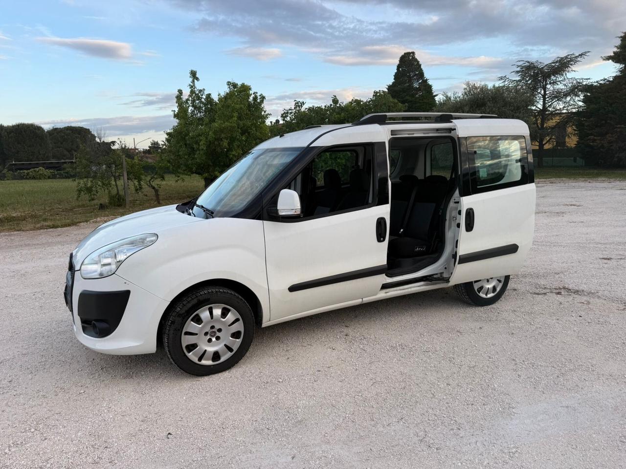 Fiat Doblò 5posti Natural Power UNIPRO Neopatentati