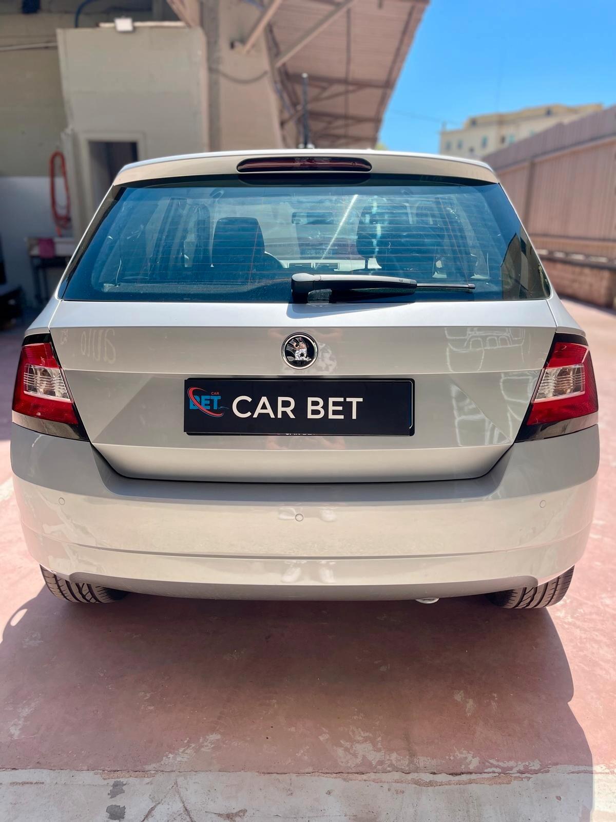 Skoda Fabia 1.0 TSI Color Argento