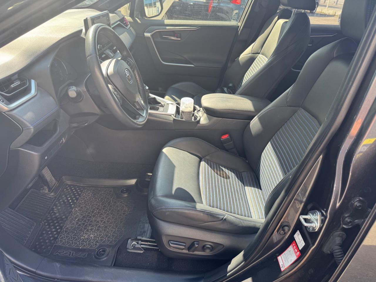 Toyota RAV 4 2.5 HV 218CV Style 2021