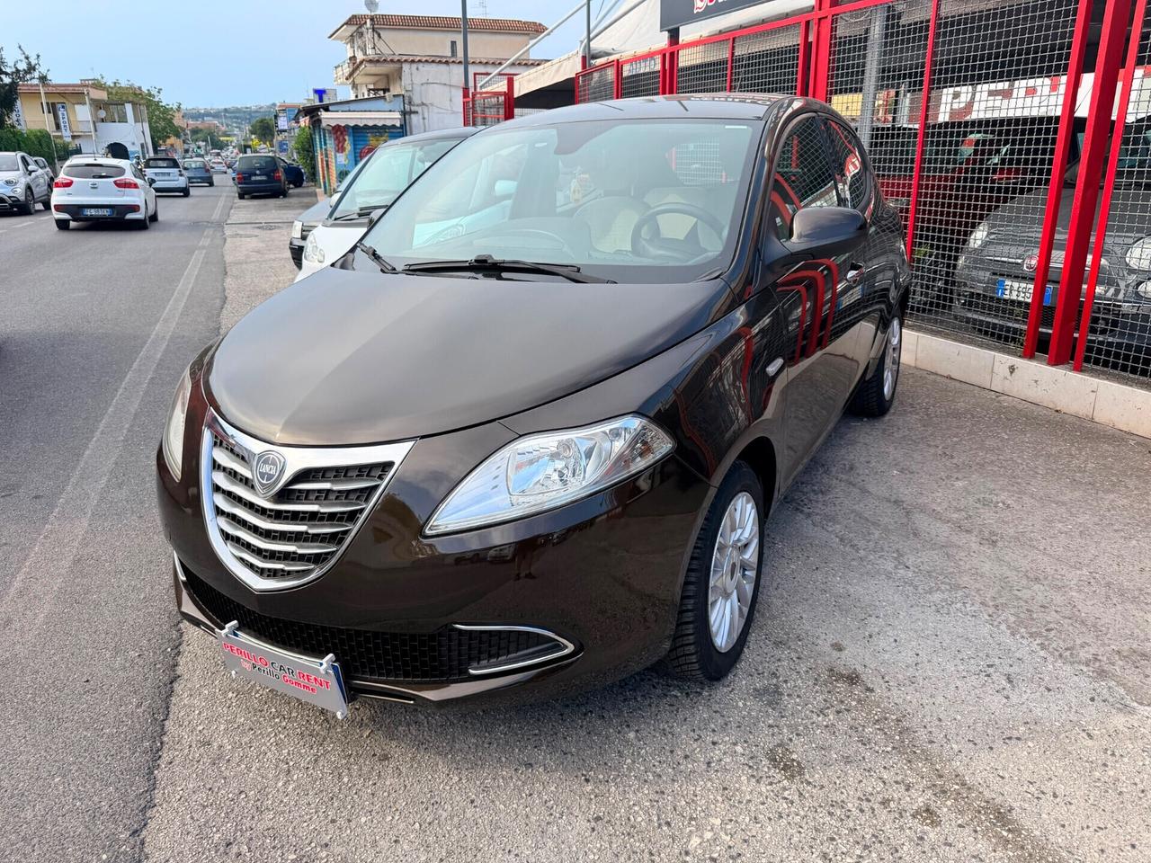 Lancia Ypsilon 1.2 69 CV 5 porte Platinum