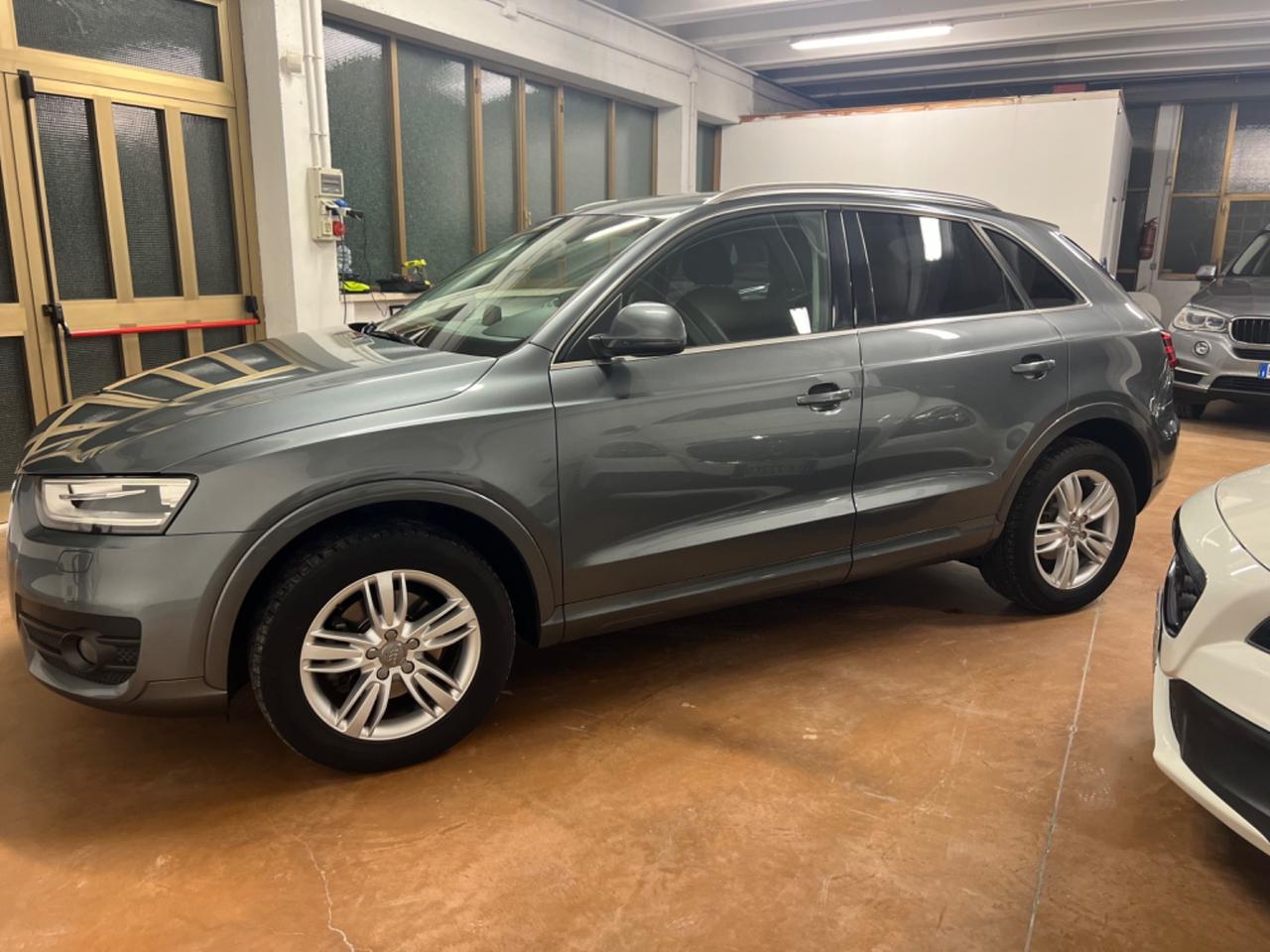 Audi Q3 2.0 TDI 177 CV quattro S tronic Business Plus
