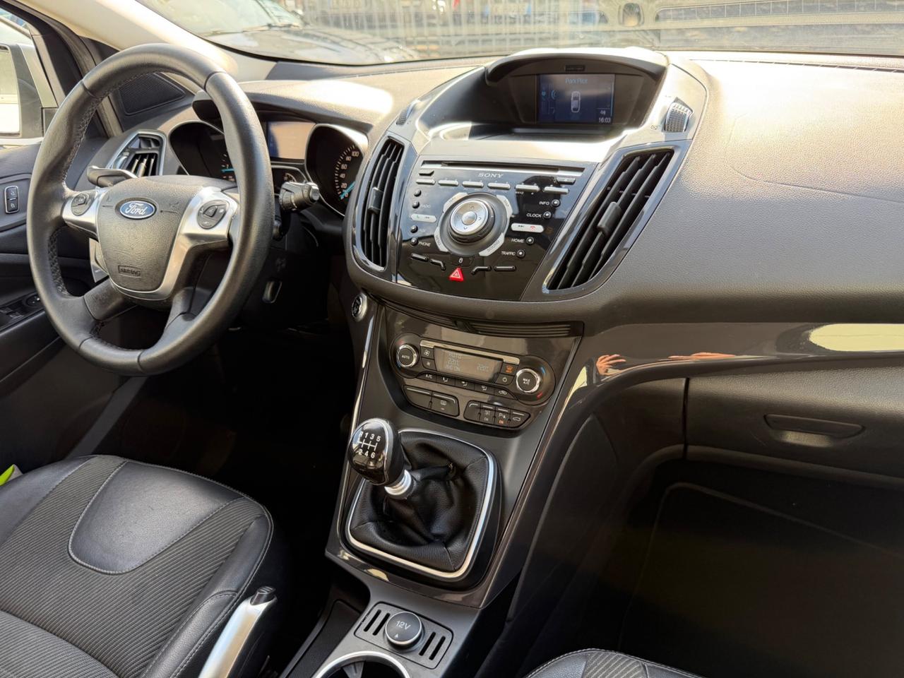 Ford Kuga 2.0 TDCI 140 CV 4WD Titanium