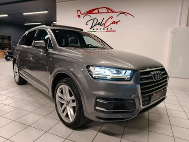 Audi Q7 3.0 TDI 272 CV quattro S Line Tetto Sospensioni