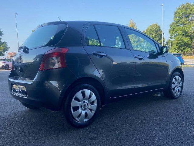 TOYOTA Yaris 1.0 5P.