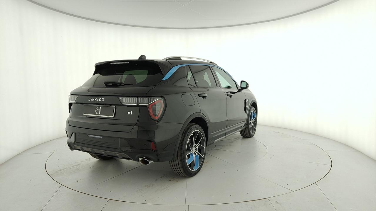 LYNK & CO 01 1.5 td phev auto