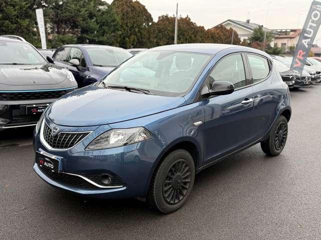 Lancia Ypsilon Ypsilon III 2021 0.9 t.air Silver metano 70cv