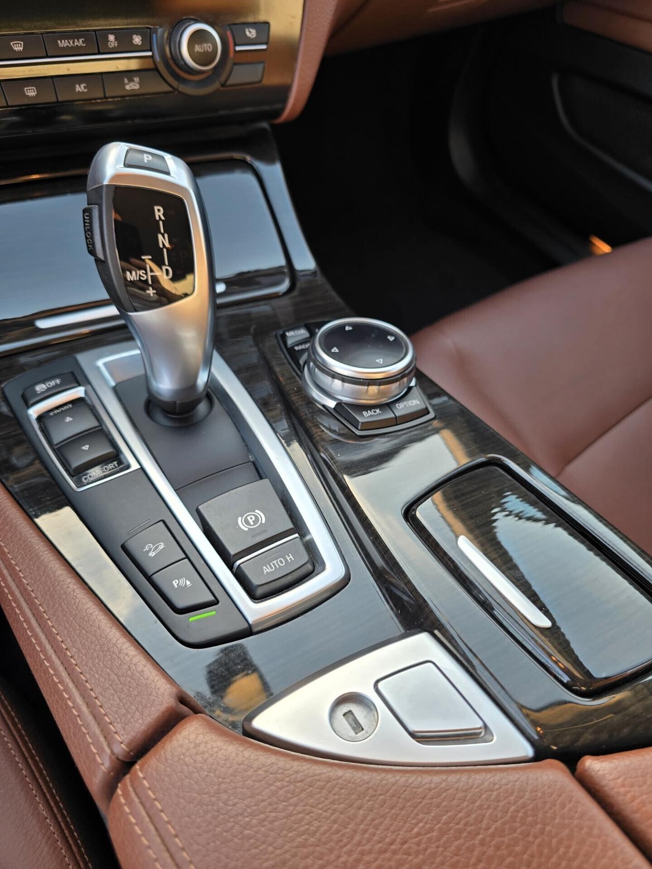 Bmw 520 525d xDrive Luxury