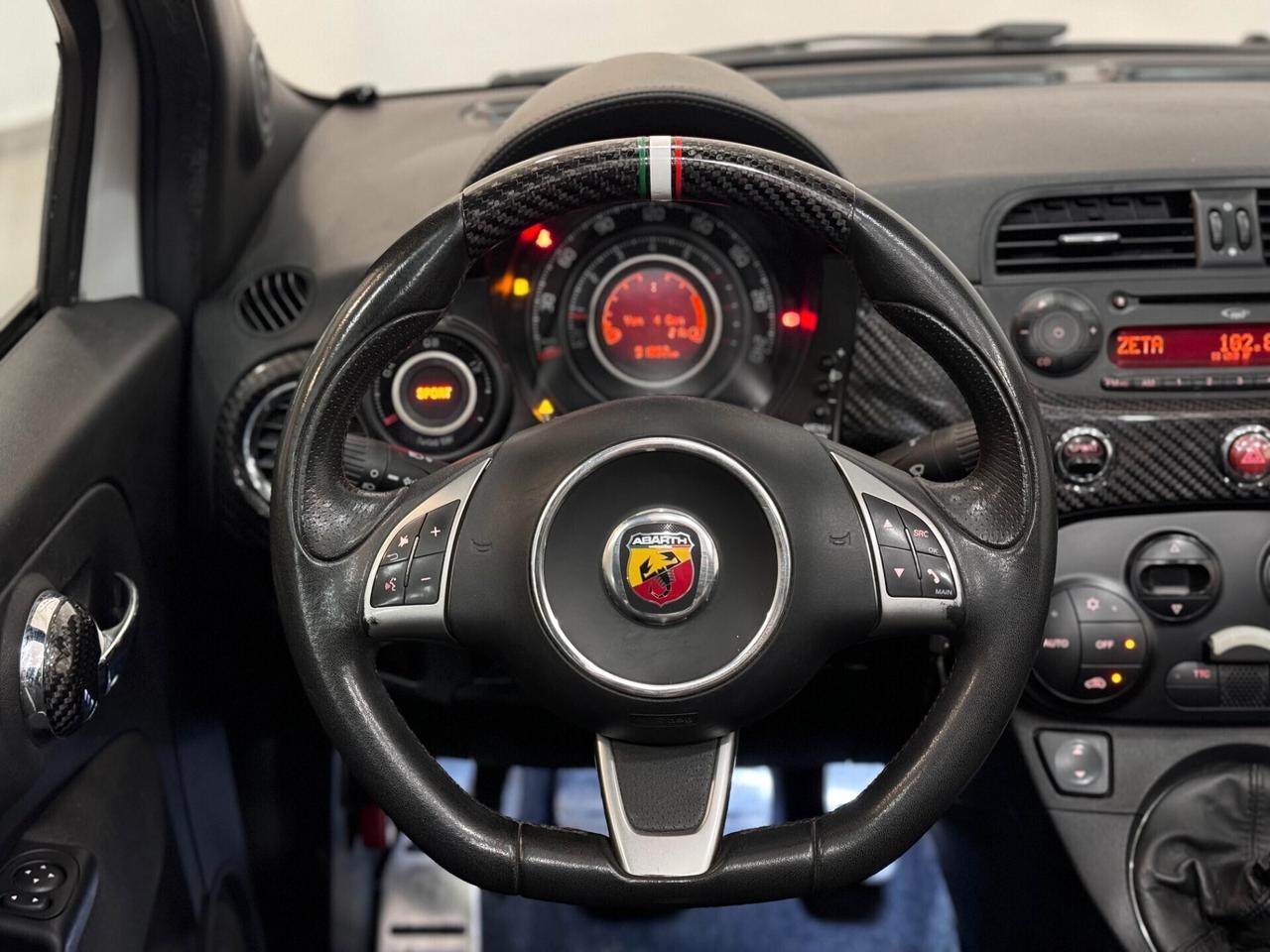 Abarth 500 C 1.4 Turbo T-Jet Custom