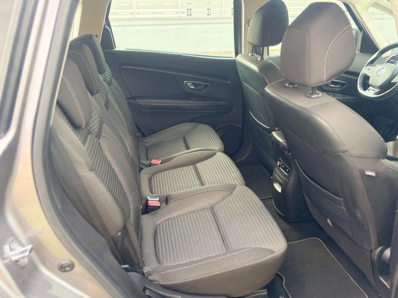 Renault Grand Scenic Blue dCi 120 CV Initiale Paris