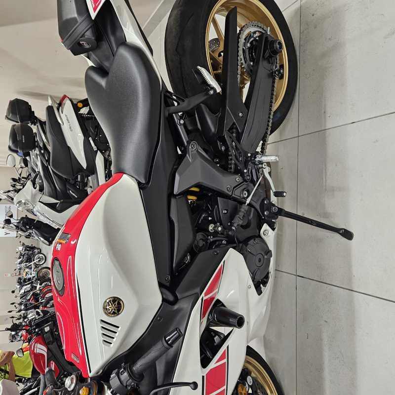 Yamaha YZF R7 World GP 60th Anniversary - 2023