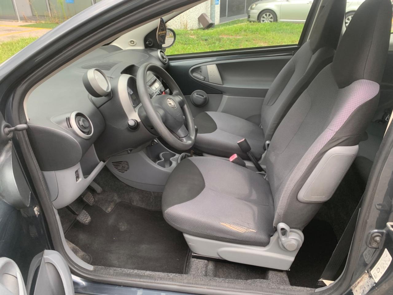 Toyota Aygo 1.0 12V VVT-i 3 porte adatta per i neopatentati