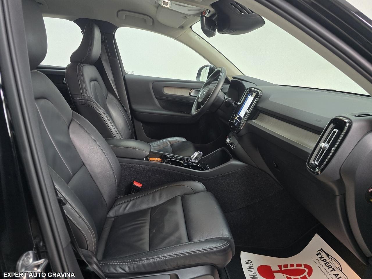 VOLVO XC40 INSCRIPTION PLUG-IN