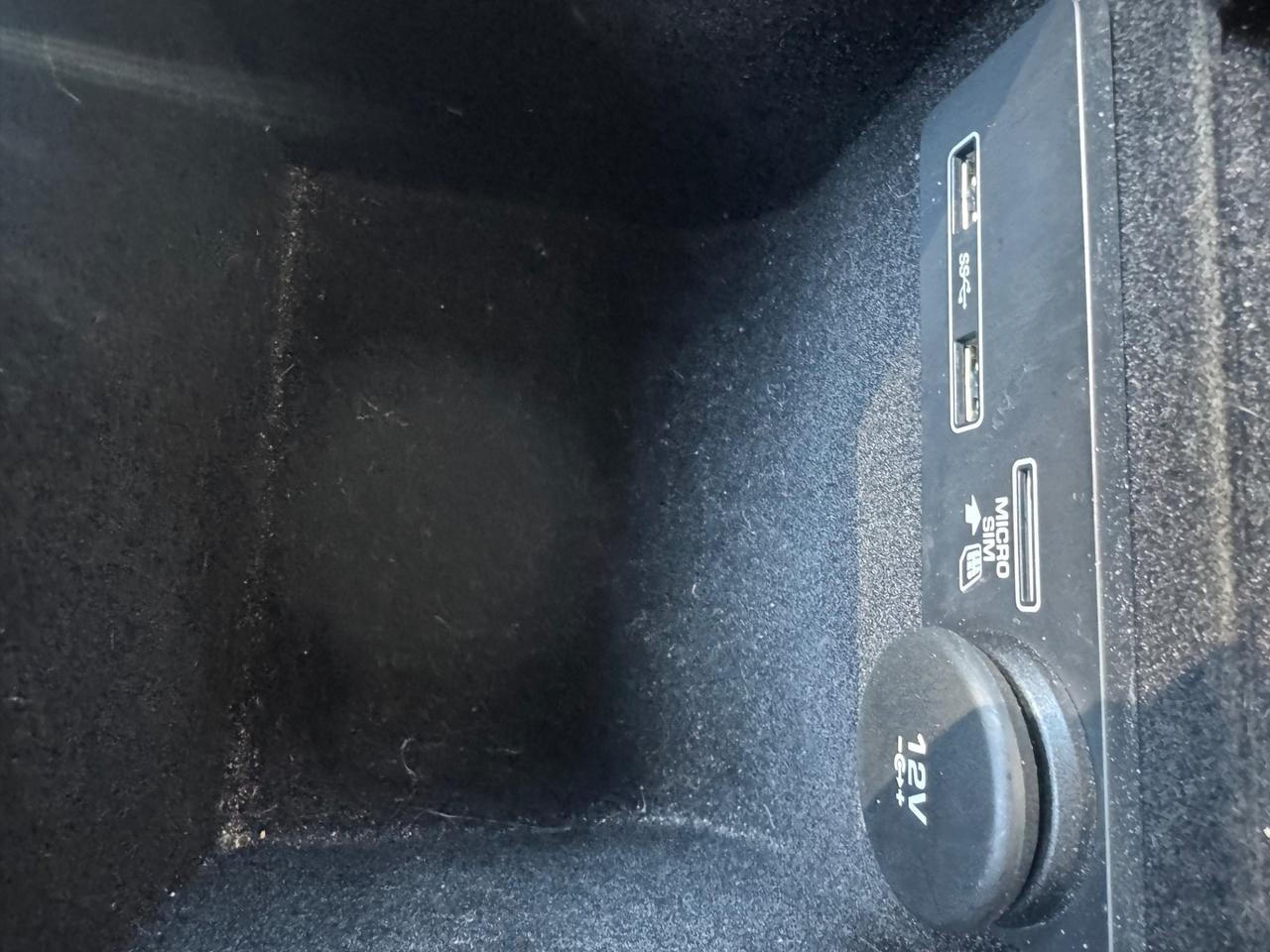 Jaguar XE 2.0 D 180 CV Landmark Edition