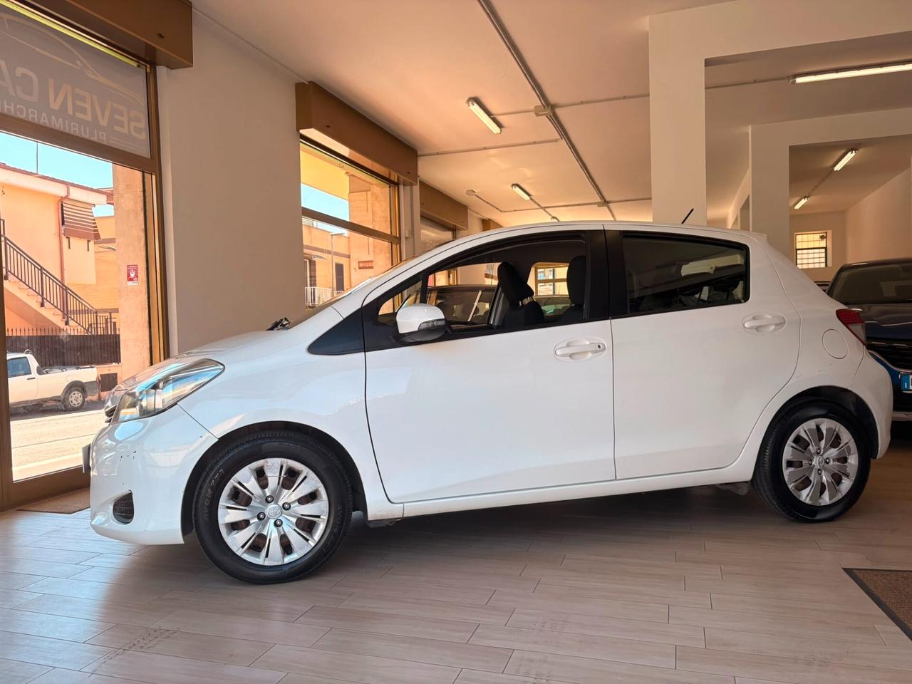 Toyota Yaris 1.0 5 porte Active