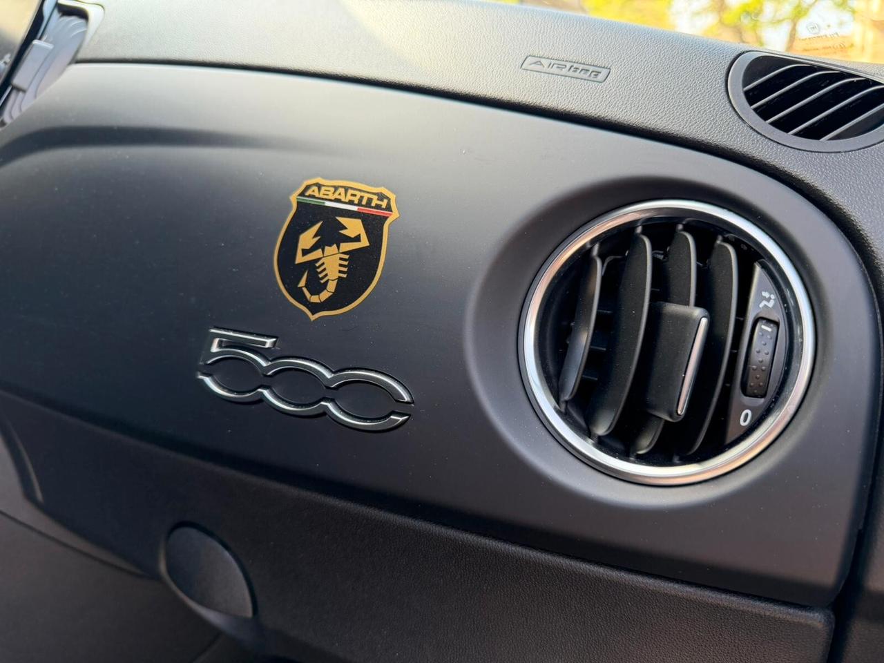 Abarth 695 1.4 Turbo T-Jet 180 CV