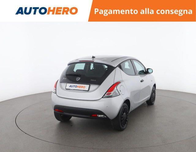 LANCIA Ypsilon 1.0 FireFly 5 porte S&S Hybrid Ecochic Silver