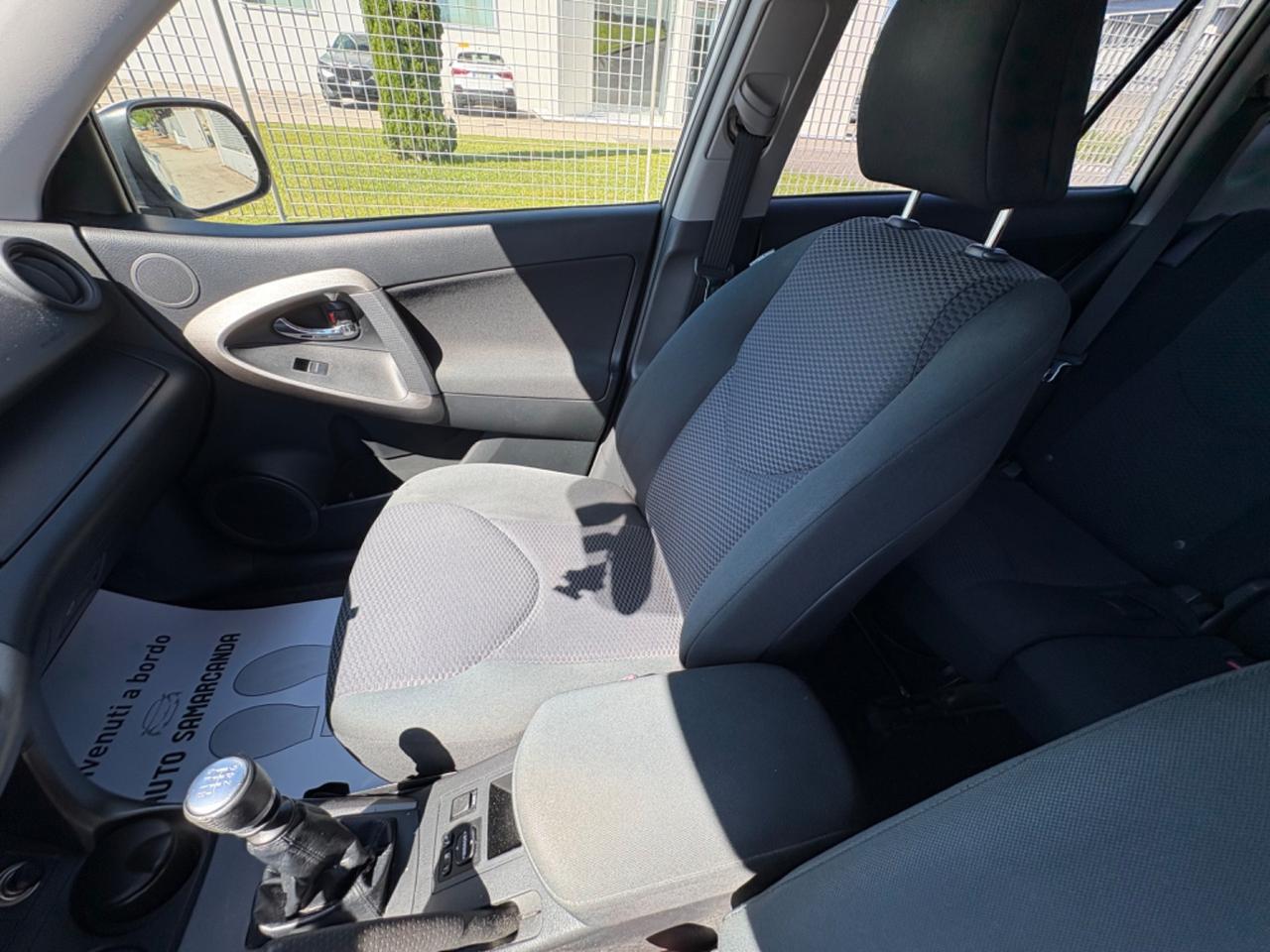 Toyota RAV 4 RAV4 2.2 D-4D 150 CV Lounge