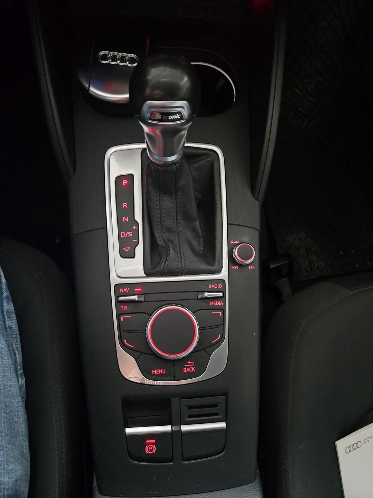 Audi A3 1.6 TDI clean diesel S tronic Admired