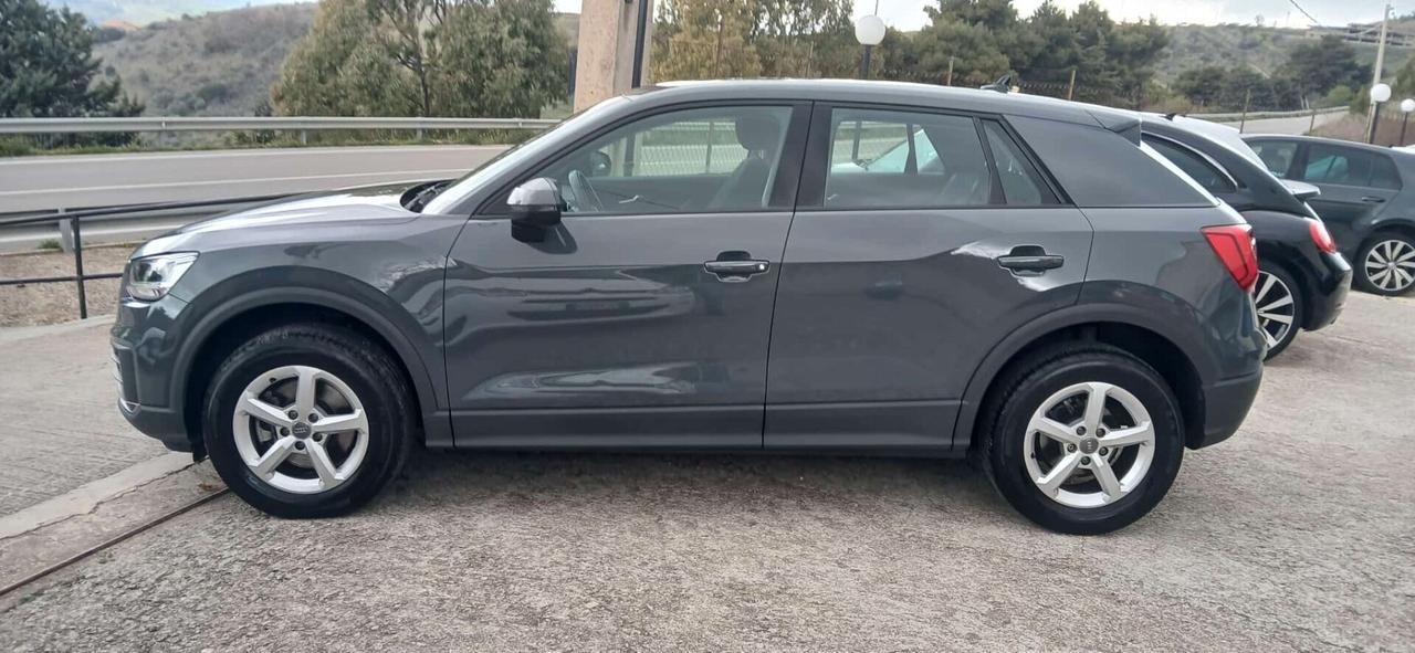 Audi Q2 35 2.0 TDI 150cv Stronic Identity Black - 2020