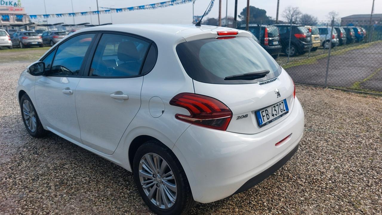 Peugeot 208 PureTech 82 5 porte Allure