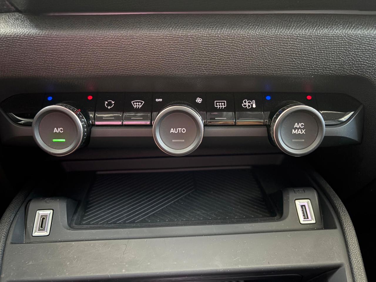 Citroen C4 PureTech 130 S&S Shine