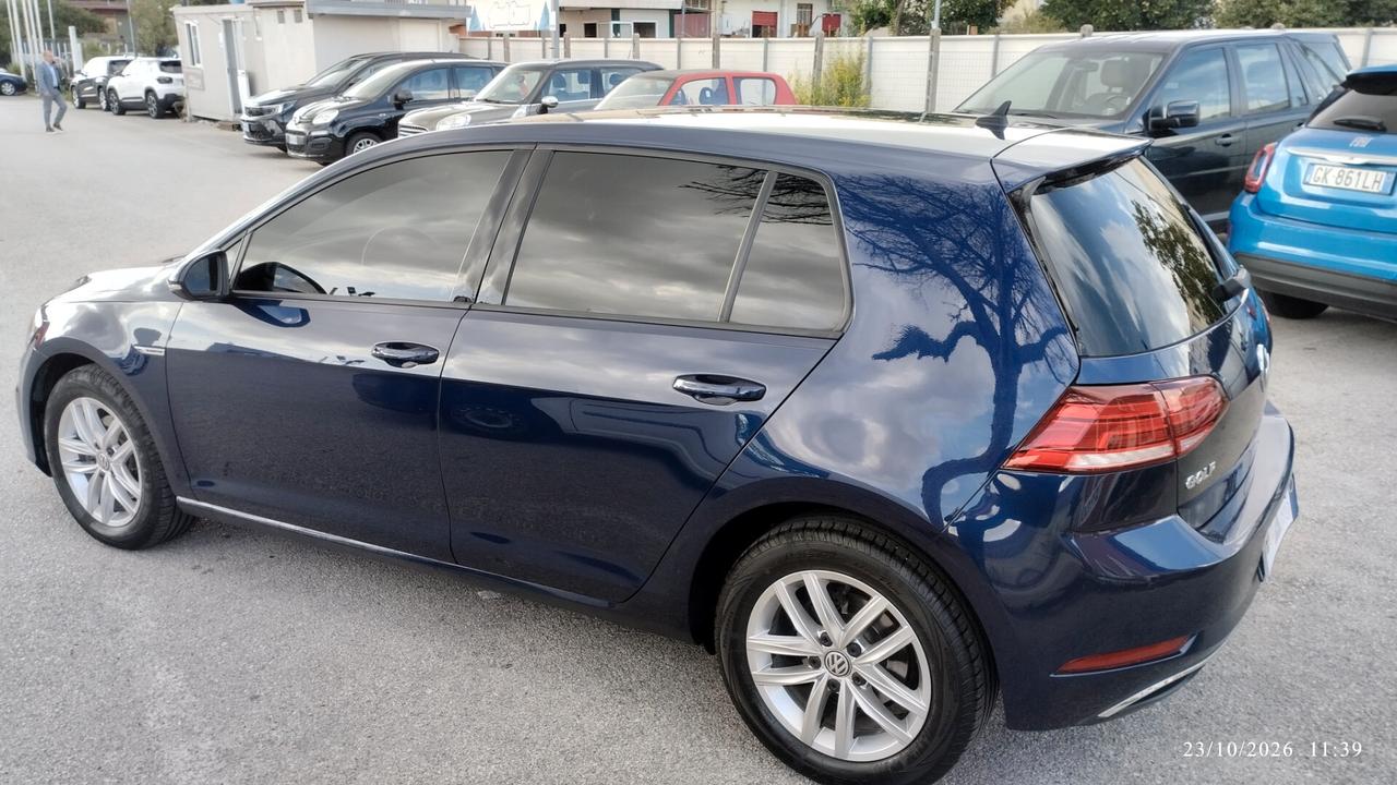 Volkswagen Golf WOLKSVAGEN BMT BENZINA /METANO