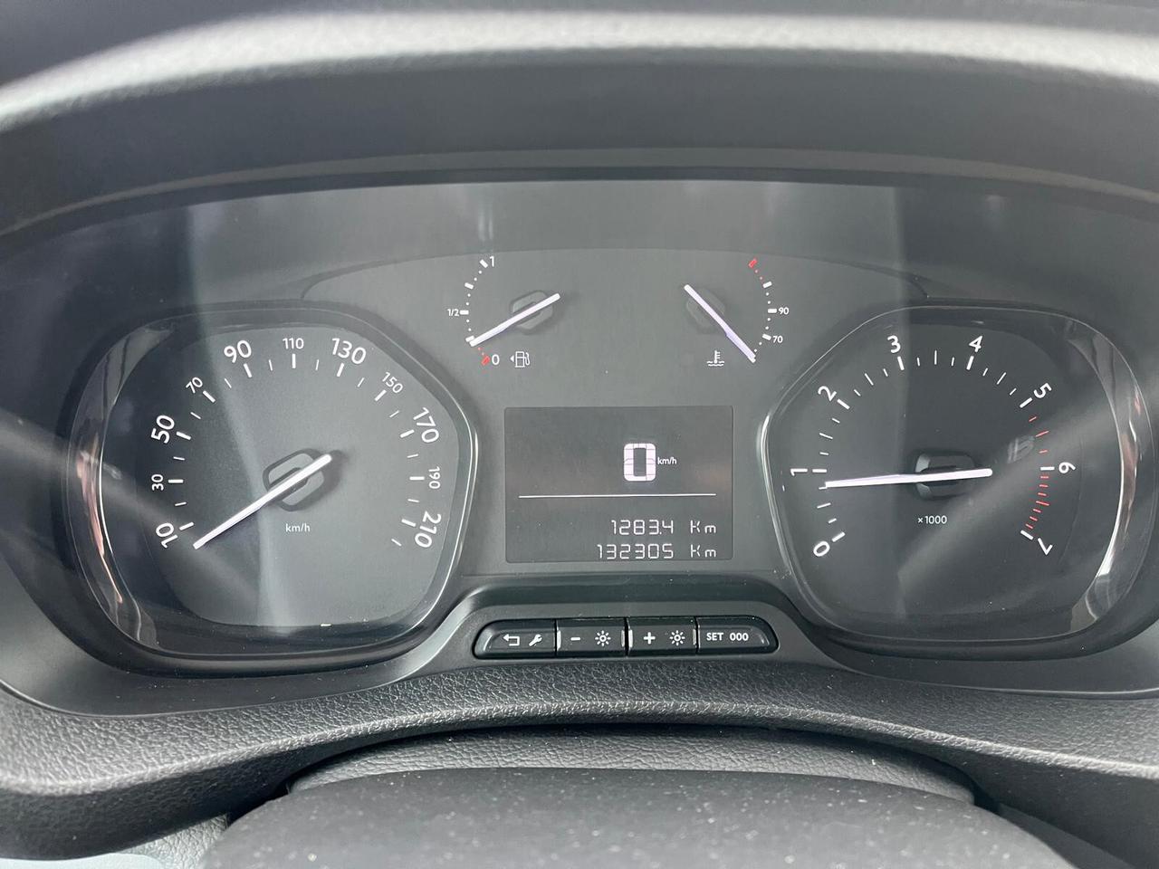 Citroen Jumpy Blue HDi 120