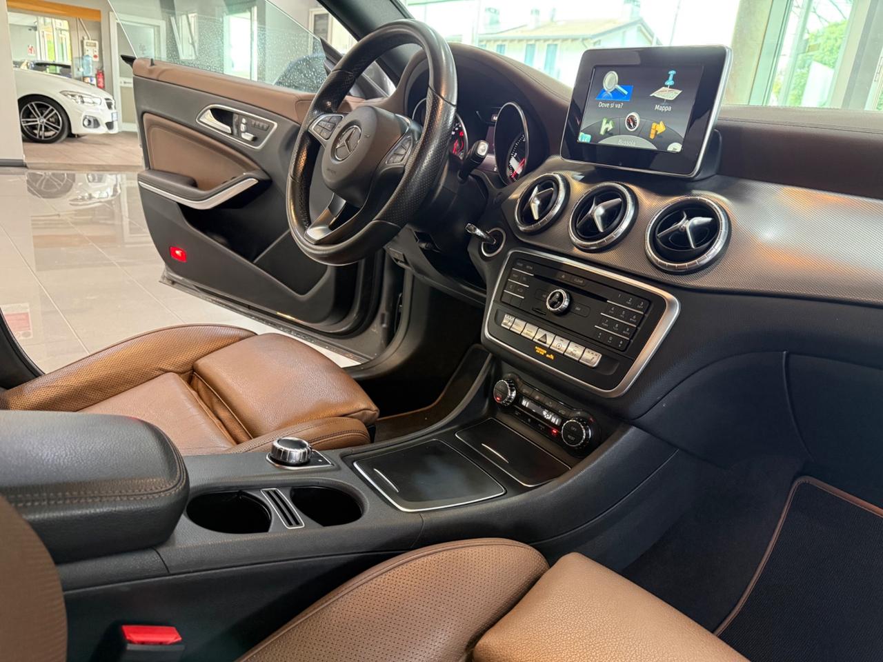 Mercedes-benz CLA 200 Shooting Brake FULL !!