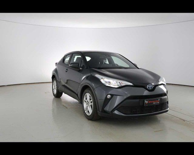 TOYOTA C-HR 1.8 Hybrid E-CVT Business