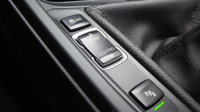 BMW 320 d xDrive Touring Business Advantage