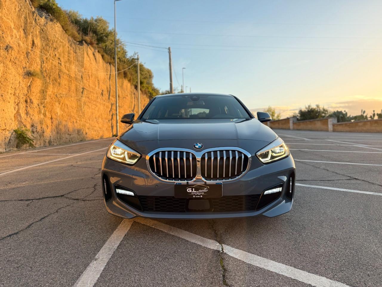 BMW 116D M-SPORT/1.5 116CV/AMBIENT LIGHTS/CAR PLAY/NEO
