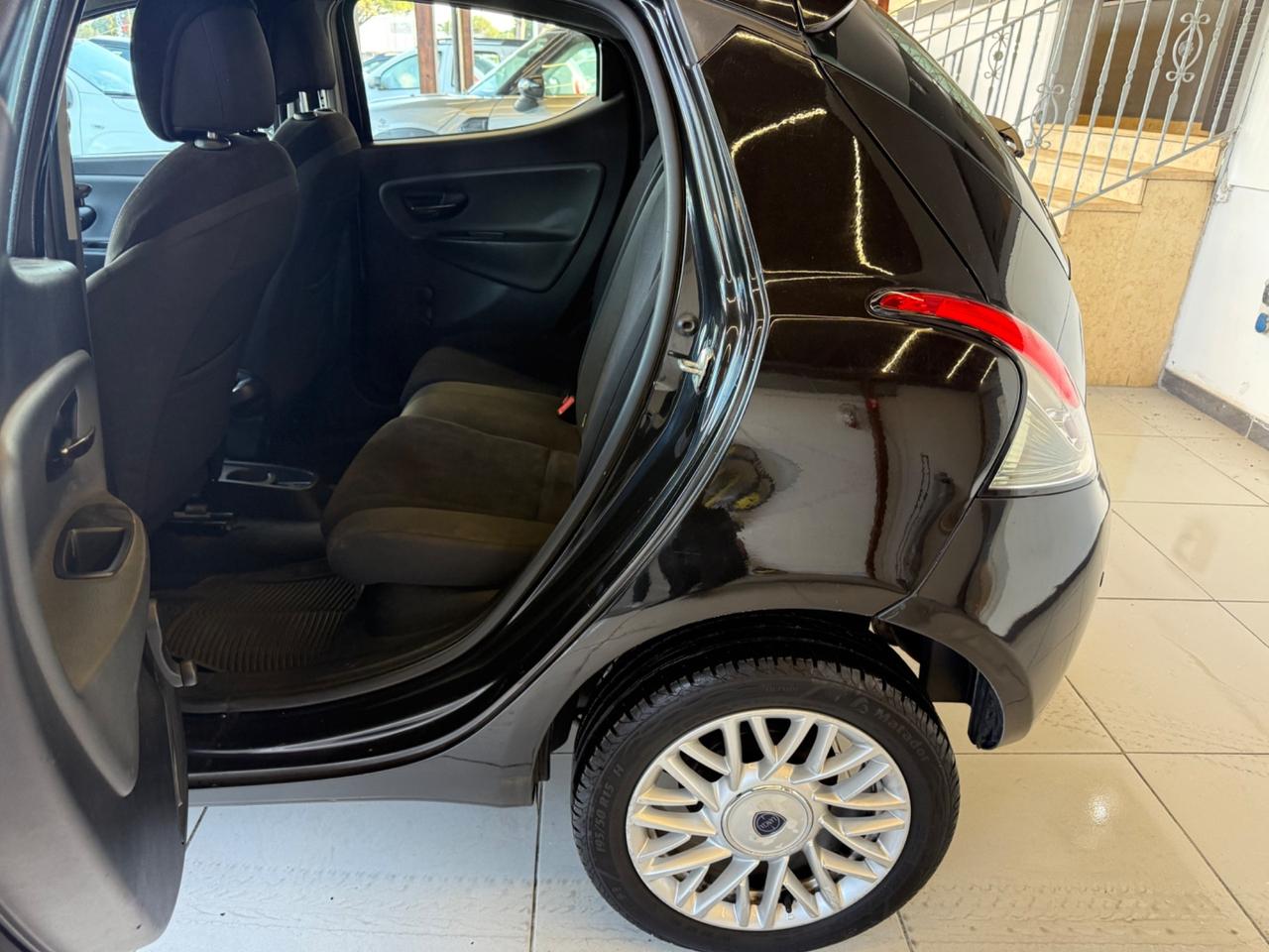 Lancia Ypsilon full optional