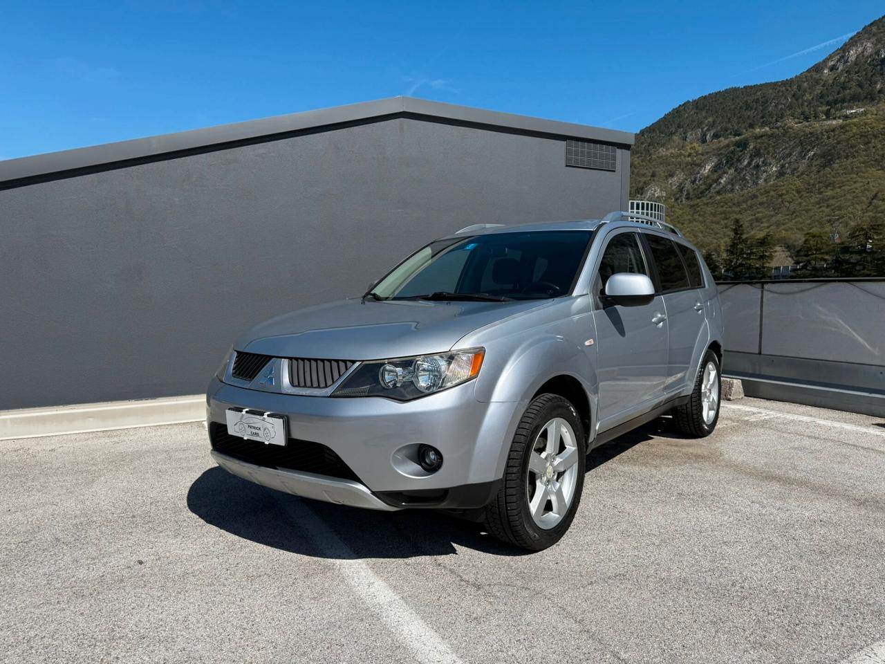 Mitsubishi Outlander 4x4 7posti