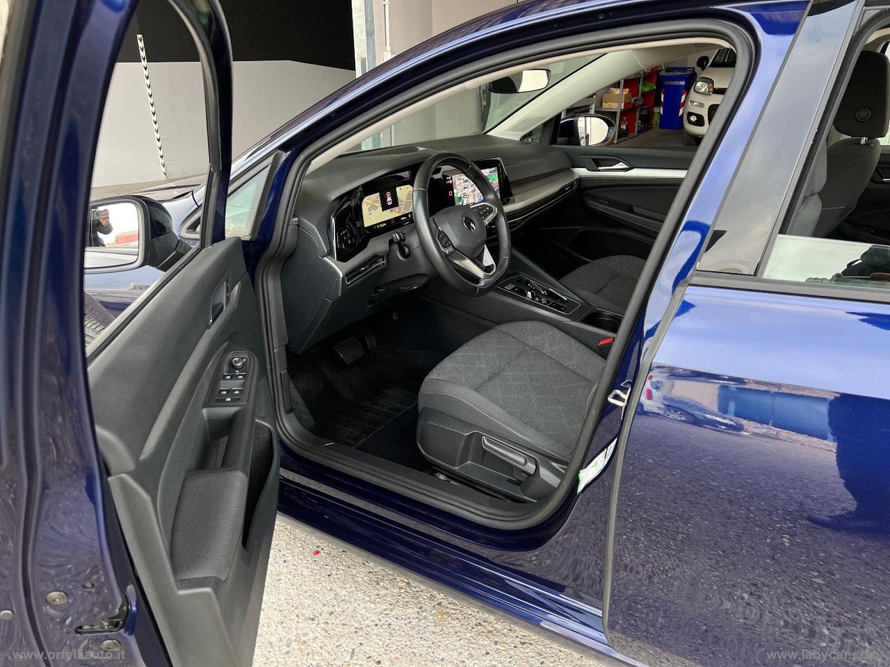 VOLKSWAGEN Golf 2.0 TDI DSG SCR Life IVA DEDUCIBILE