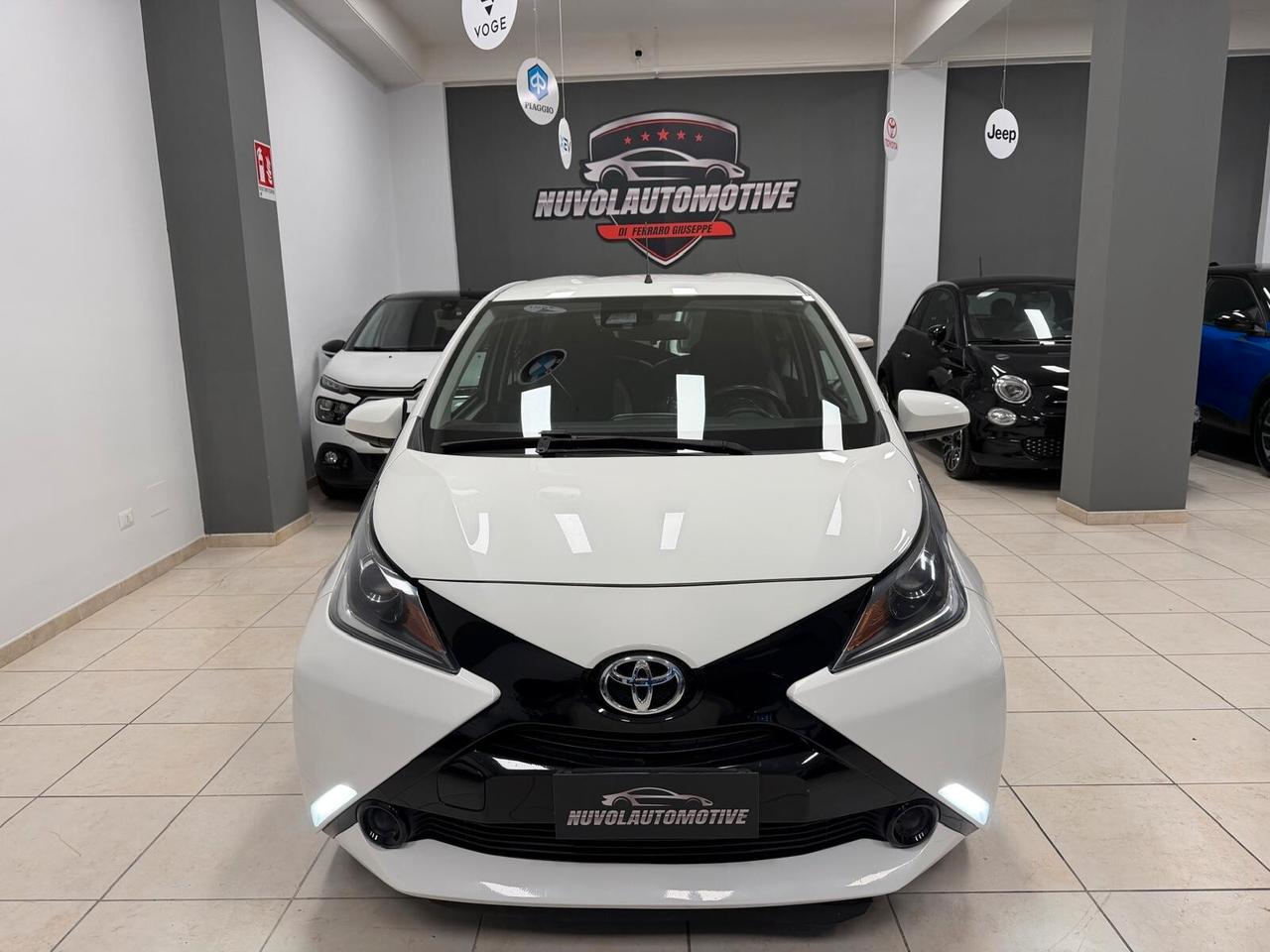 Toyota Aygo 1.0 VVT-i 69 CV 5 porte x-play TSS MMT