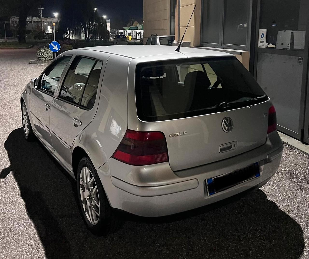 Volkswagen Golf 1.6 16V cat 5 porte Comfortline