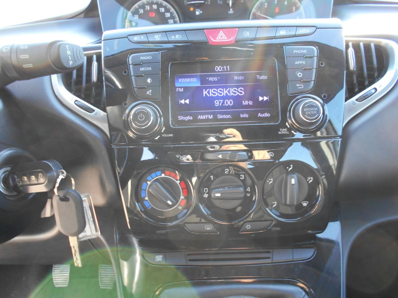 Lancia Ypsilon 1.2 69 CV 5 porte Gold