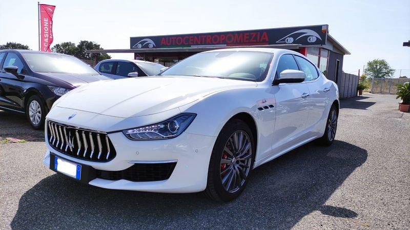 Maserati Ghibli 330 CV MHEV GT