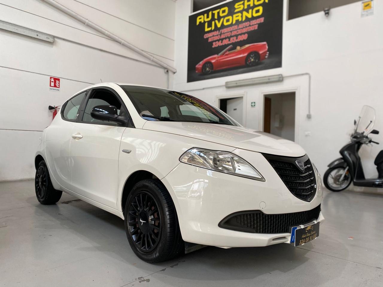 Lancia Ypsilon 1.2 69 CV 5 porte ELLE