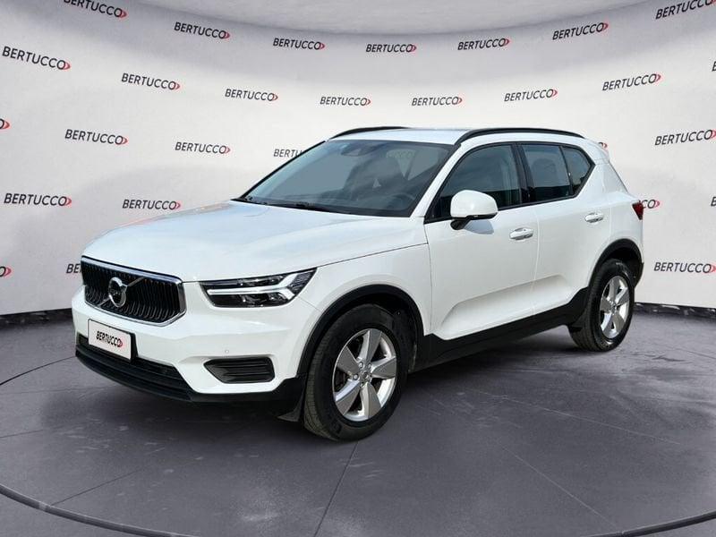 Volvo XC40 (2017-->) T2 Geartronic Momentum Core