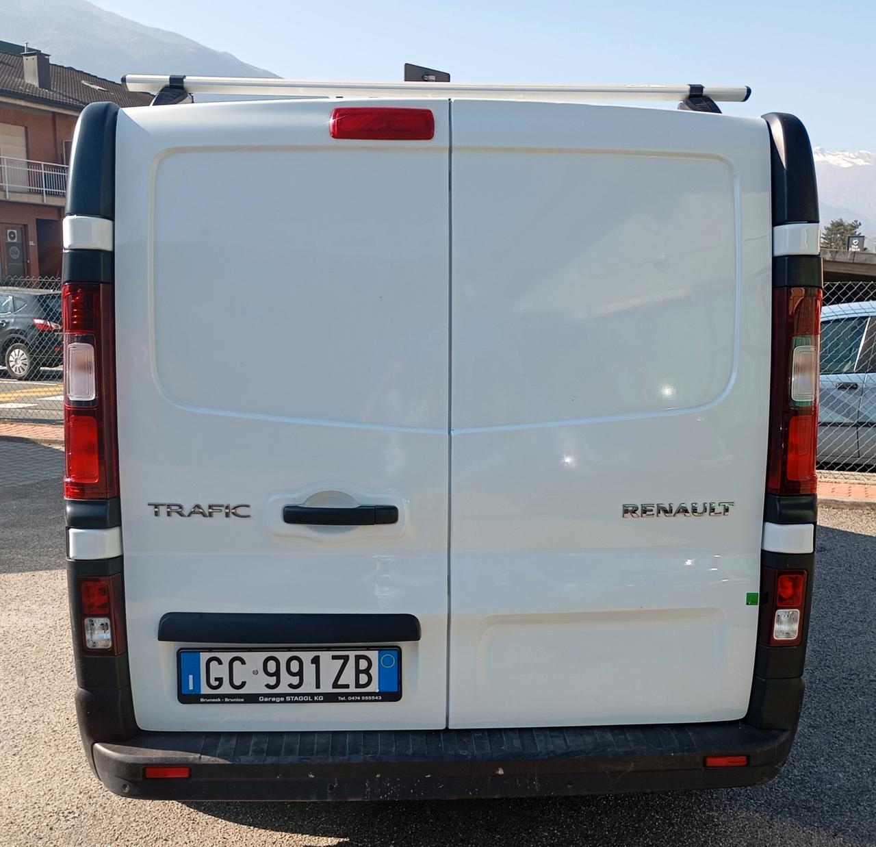 RENAULT TRAFIC 2000 DCI 145 CV PASSO LUNGO