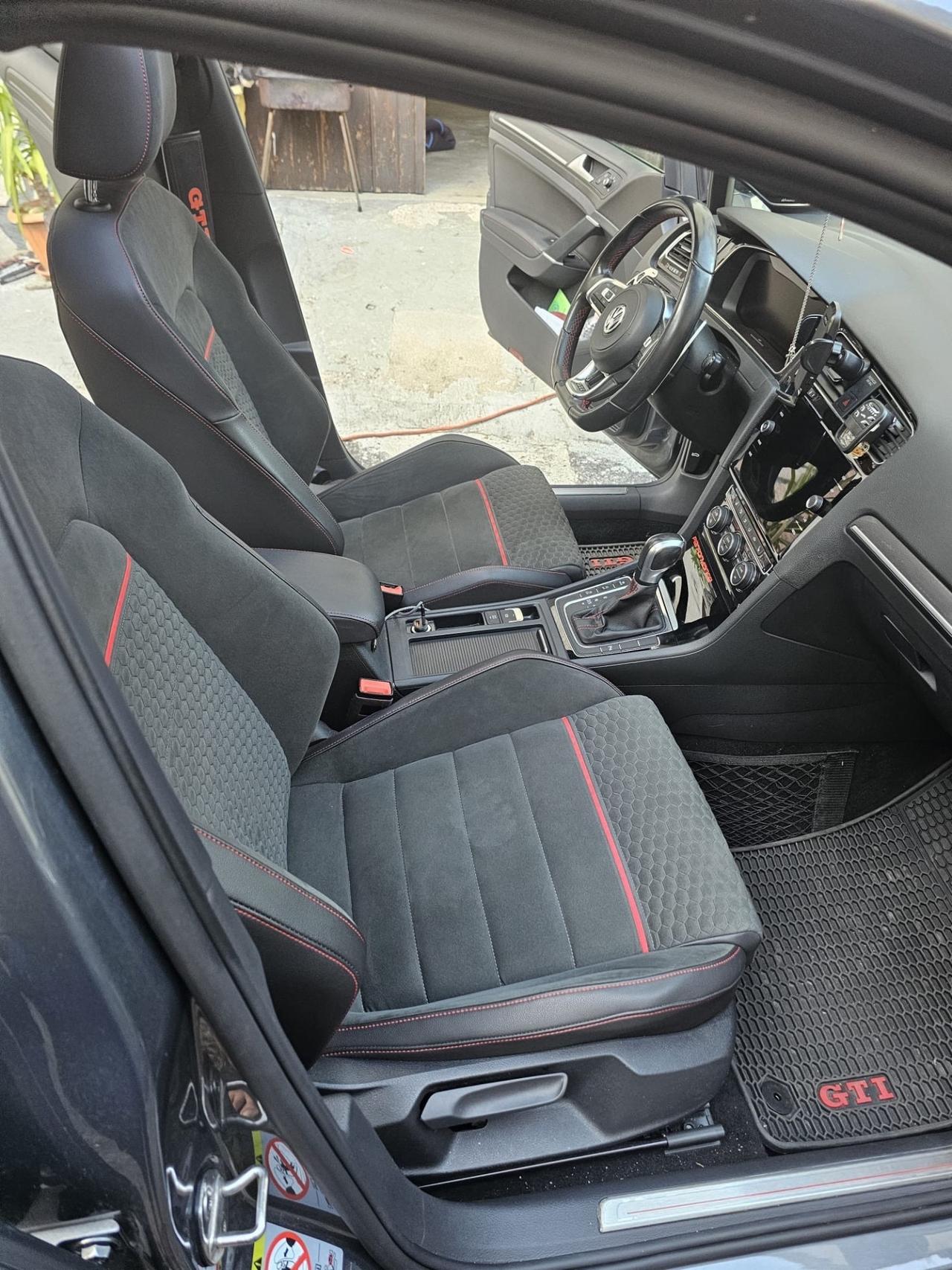 Volkswagen Golf R 2.0 TSI DSG 4MOTION 5p. BMT
