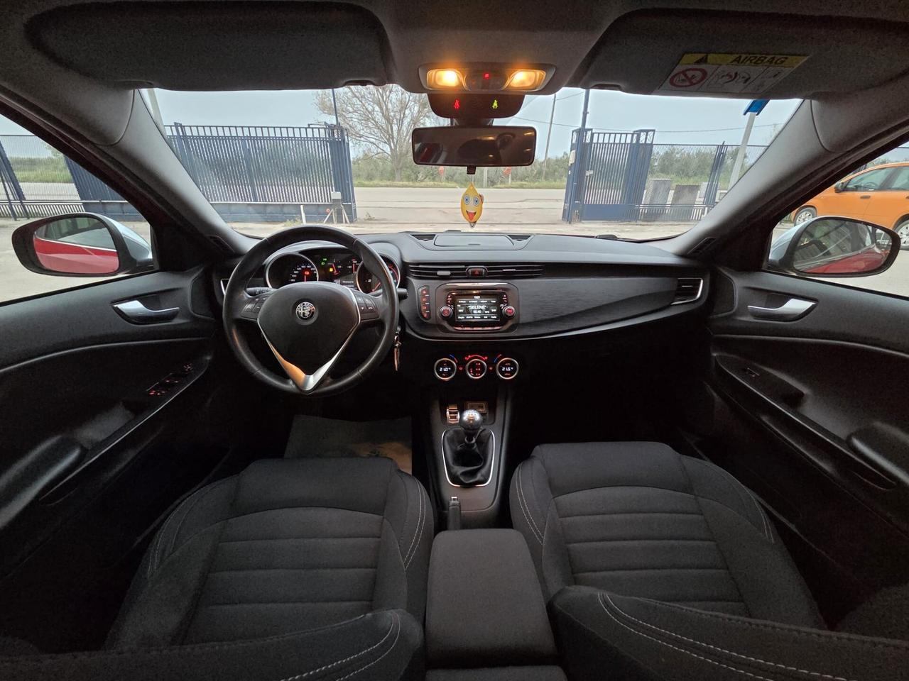 Alfa Romeo Giulietta 1.6 JTDm-2 120 CV Distinctive